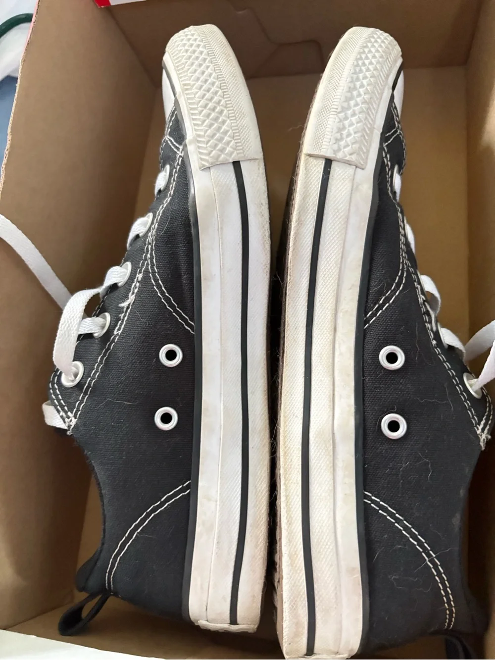 Converse black low tops - Picture 10 of 13